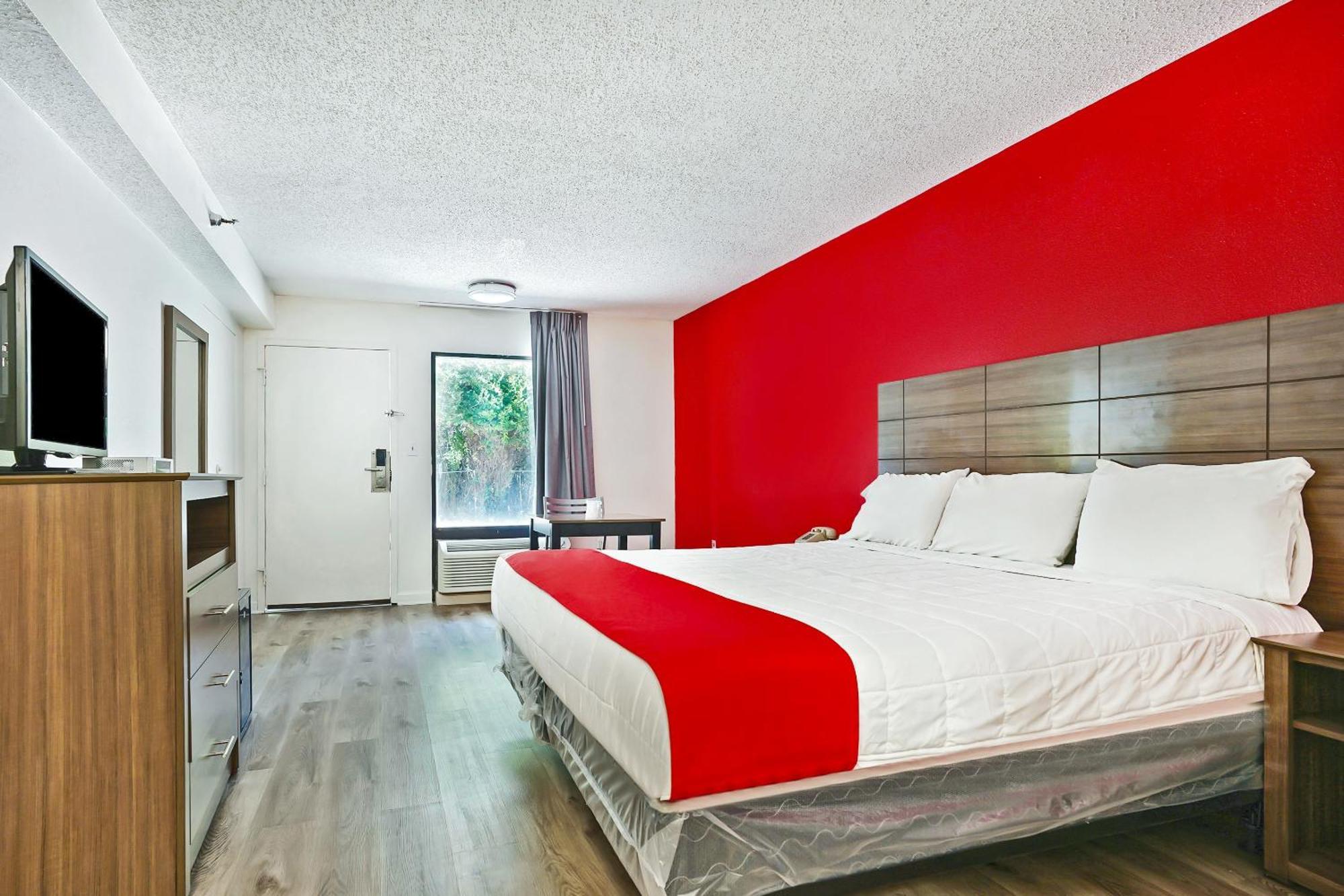 Oyo Hotel Decatur I-285 The Perimeter Exterior foto